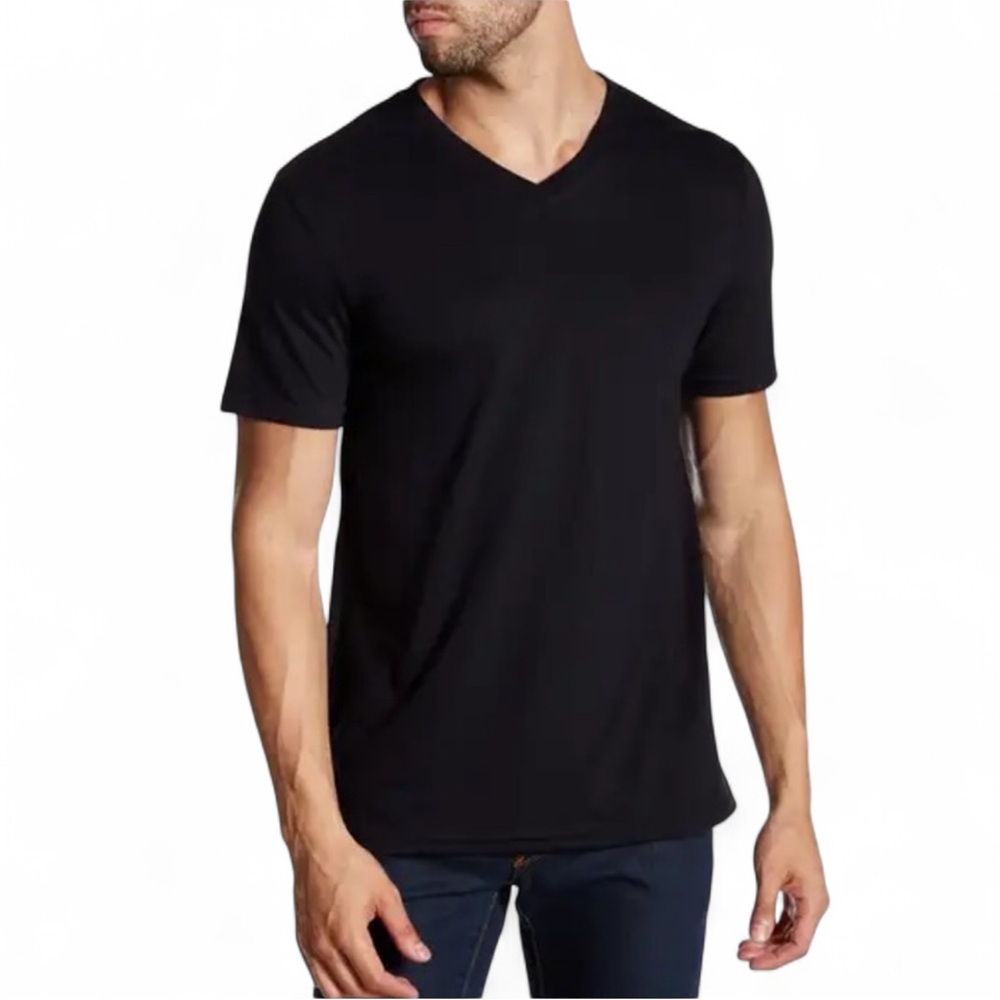 Public Opinion V Neck Tee Black M